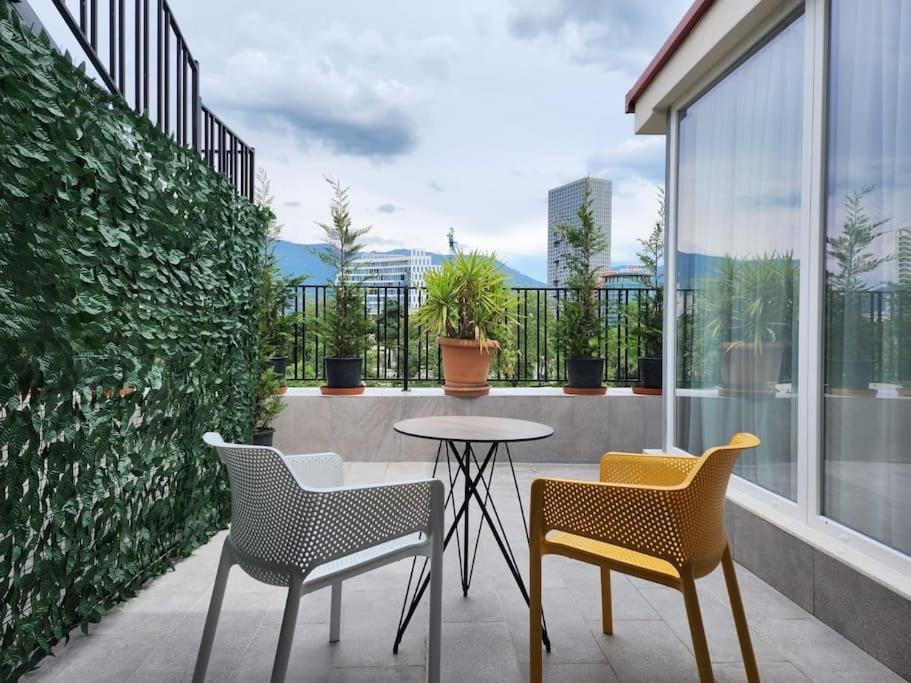 Penthouse With A City View Tirana Buitenkant foto